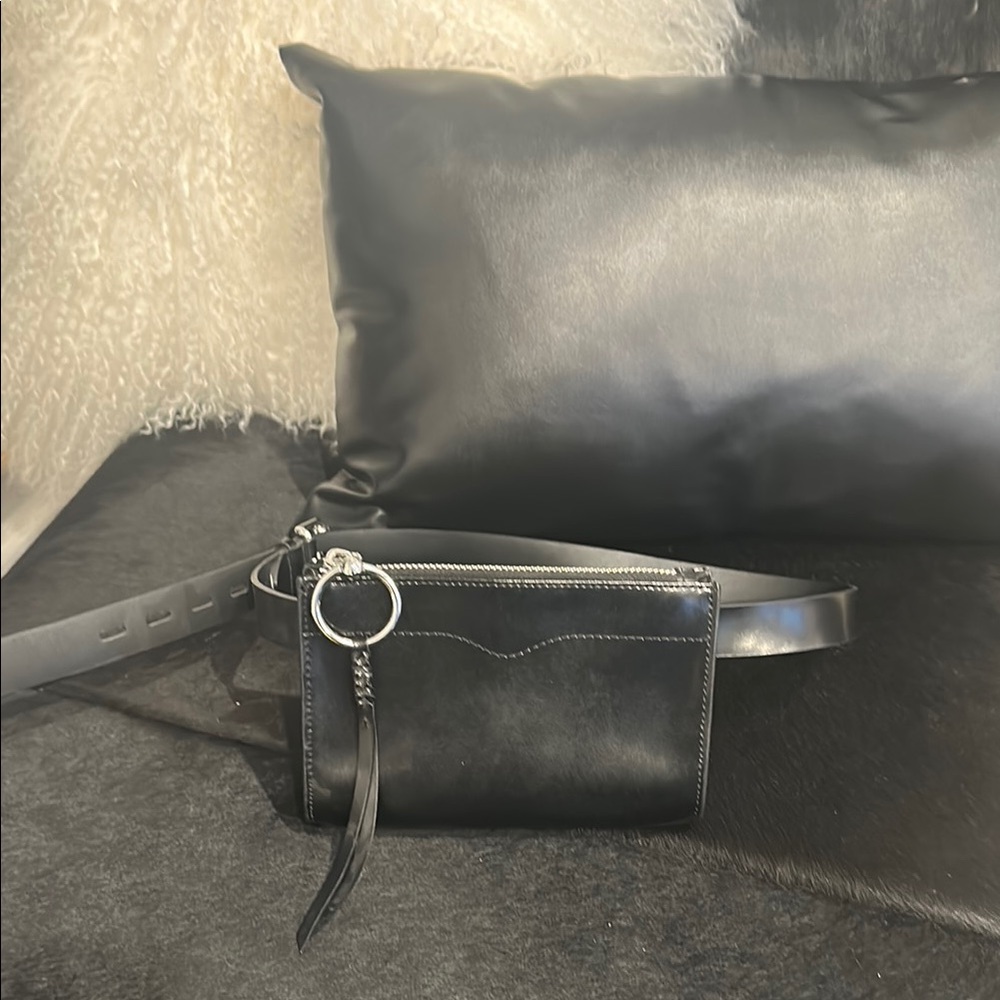 Rebecca Minkoff- Black Belt Bag Bag